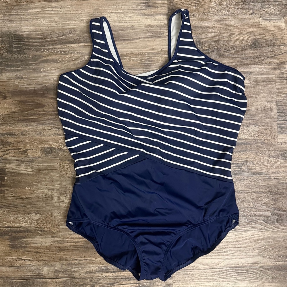 Lands’ End Women’s Navy Blue White Striped Women's One Piece Swimsuit Size 24W